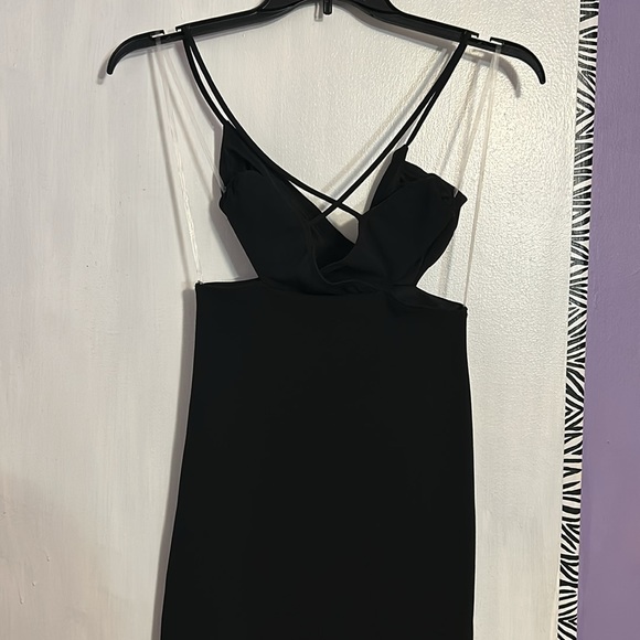 Black cutout dress - Picture 4 of 4